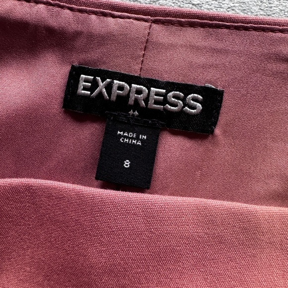Worn once, perfect condition pink pencil skirt from Express - Picture 2 of 2